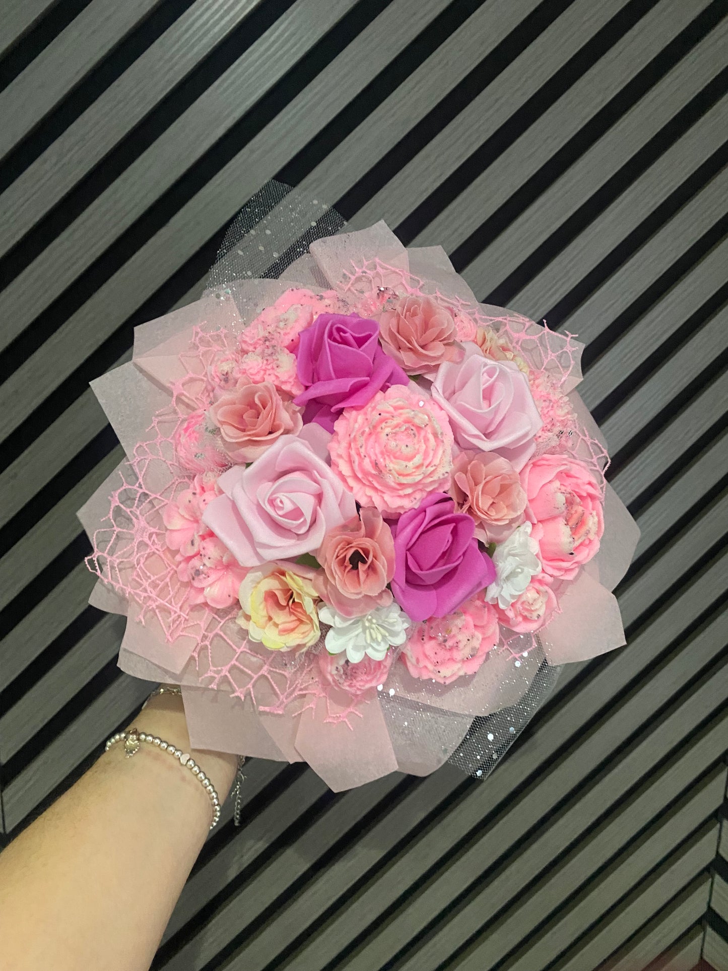 Scent -Pink Sands -Wax Melt Bouquet Basket