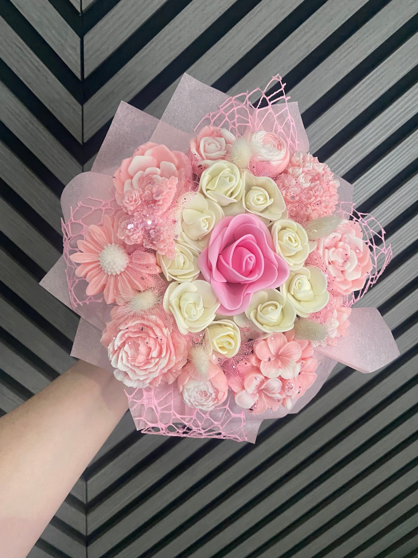Pink Wax Melt White Flower Bouquet