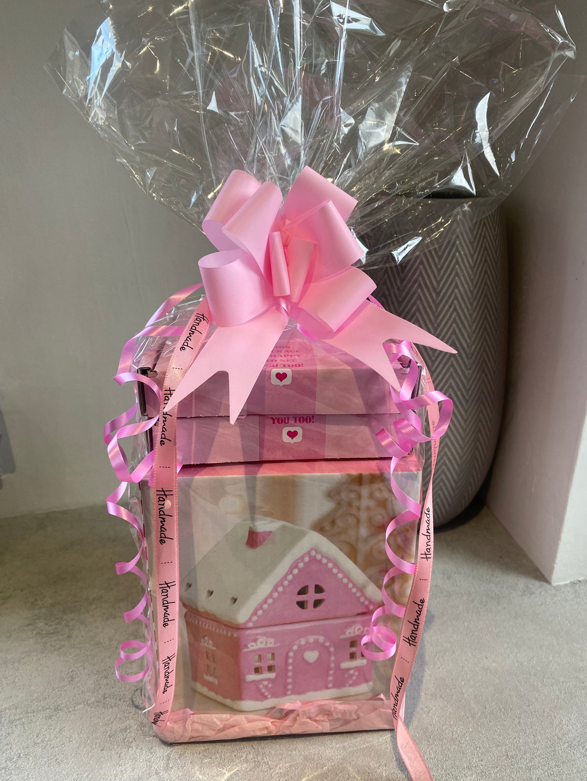 Pink Gingerbread House Christmas Burner Gift Set & 2 Boxes Wax Melts