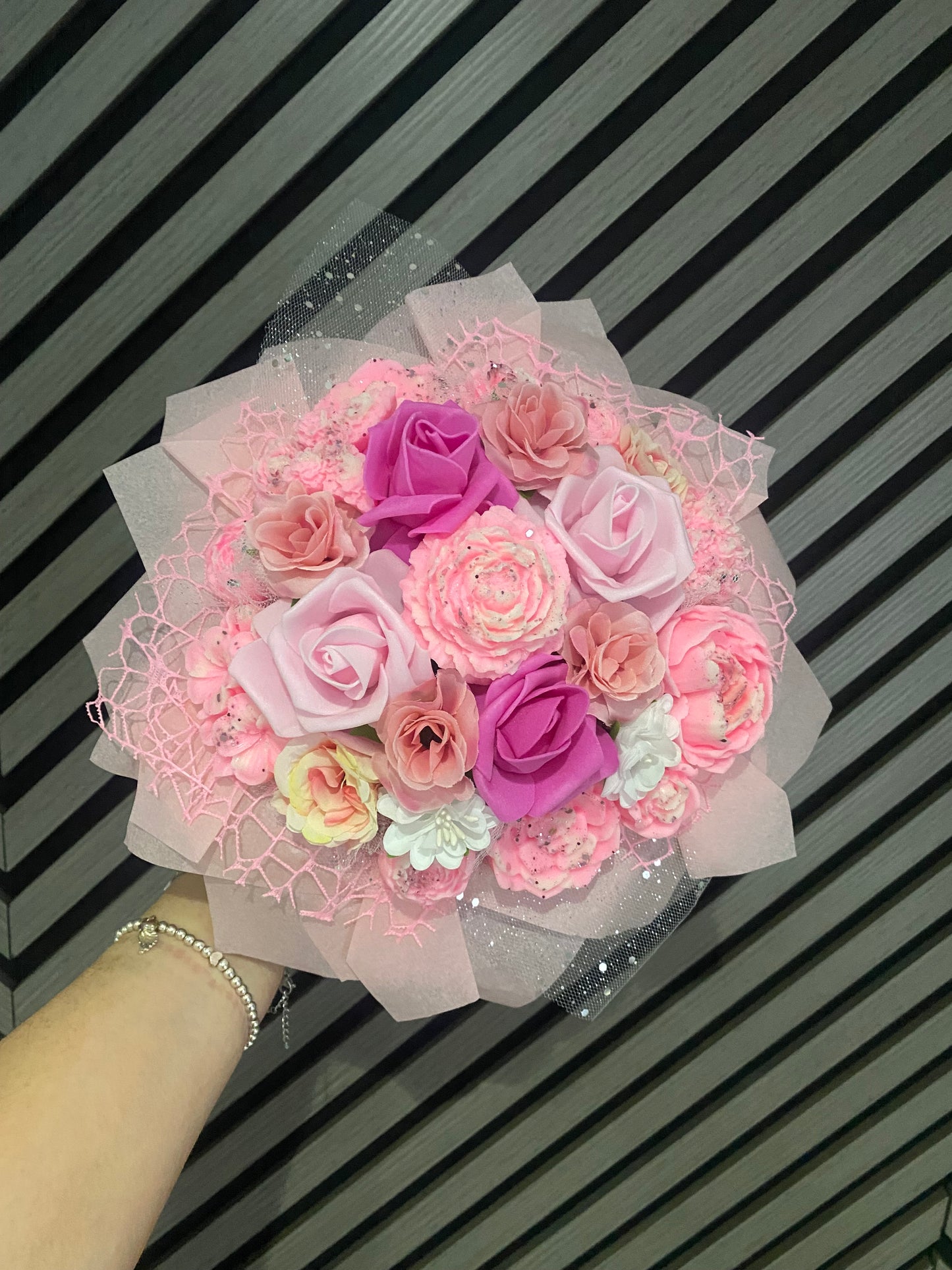 Scent -Pink Sands -Wax Melt Bouquet Basket